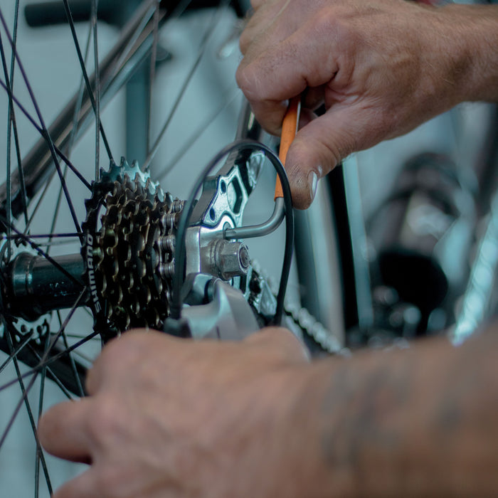 ロードバイクメンテナンス完全ガイド｜初心者が最初に覚える3つの基本と必要な工具