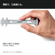 手に持ったCC503のサイズ感